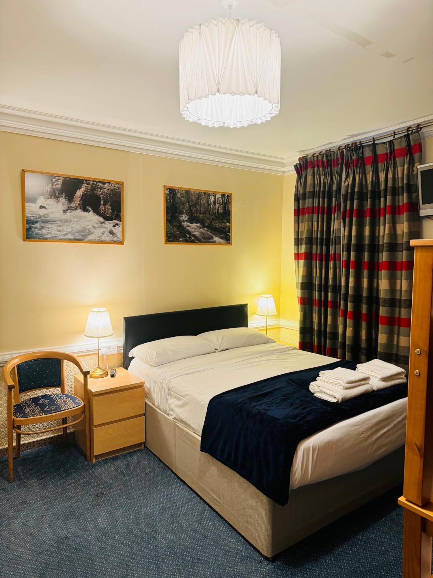 The Beverley House Hotel Лондон Экстерьер фото
