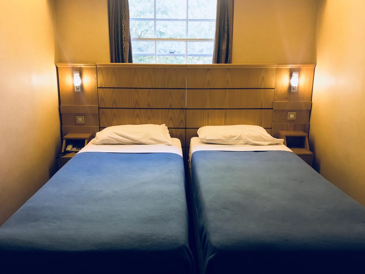 The Beverley House Hotel Лондон Экстерьер фото